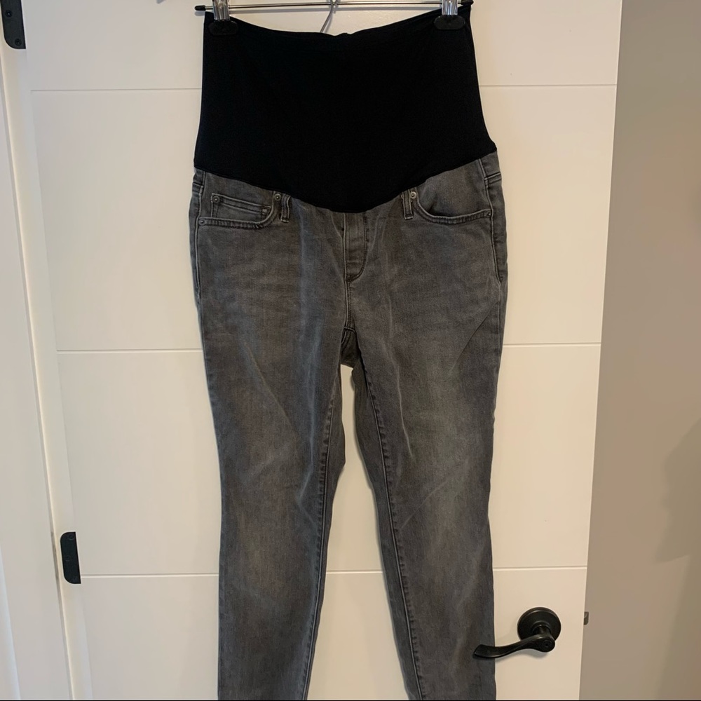 Gap | Maternity Skinny Jeans